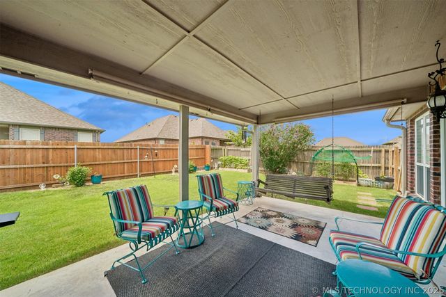 1013 Midway Road, Claremore, OK 74019