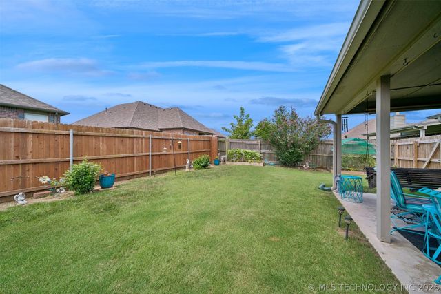 1013 Midway Road, Claremore, OK 74019