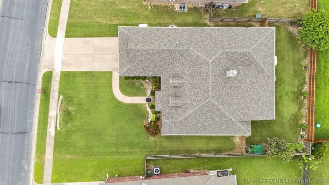 1013 Midway Road, Claremore, OK 74019