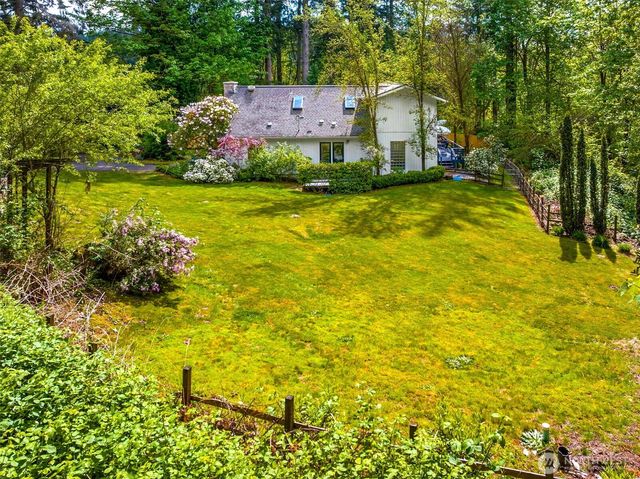 15715 249 Avenue SE, Issaquah, WA 98027