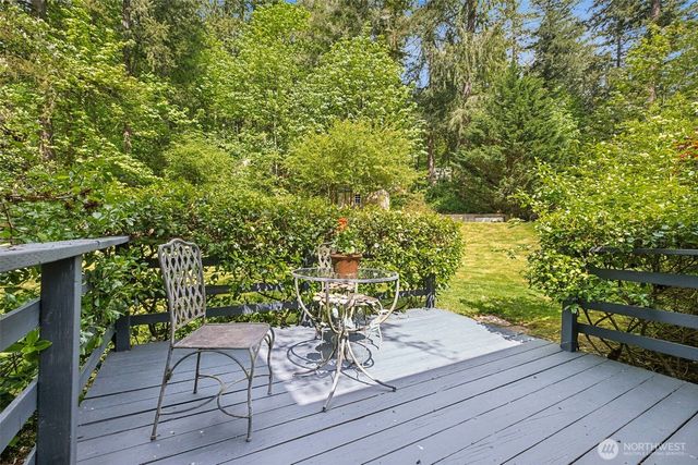 15715 249 Avenue SE, Issaquah, WA 98027