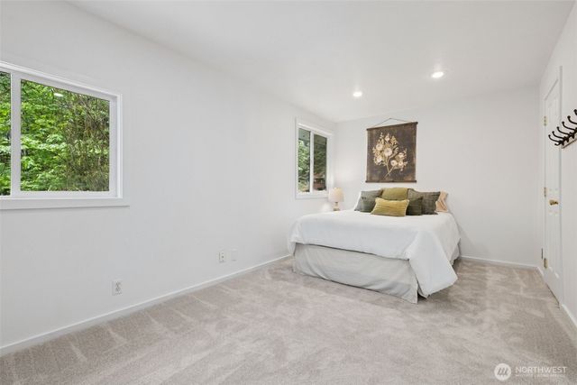 15715 249 Avenue SE, Issaquah, WA 98027