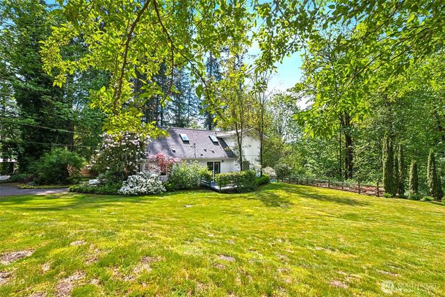 15715 249 Avenue SE, Issaquah, WA 98027