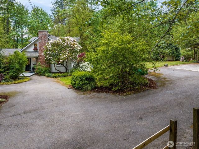 15715 249 Avenue SE, Issaquah, WA 98027