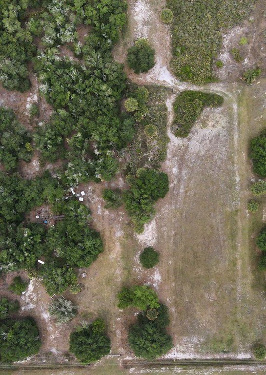 21877 NW 286th Street, Okeechobee, FL 34972