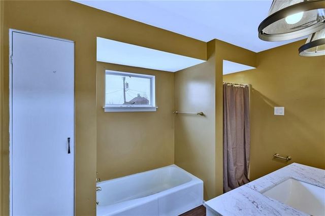 510 Franklin Ave, Vandergrift, PA 15690