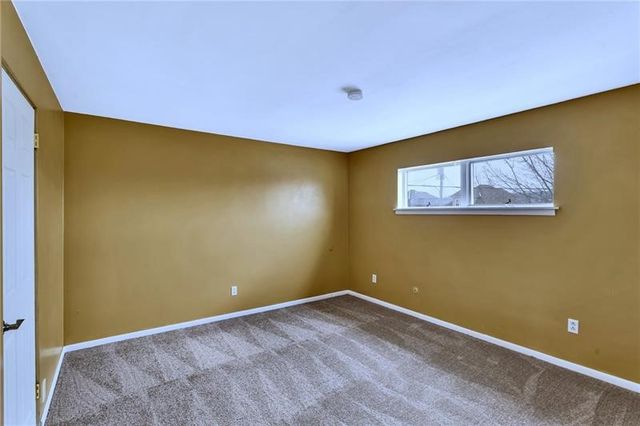 510 Franklin Ave, Vandergrift, PA 15690