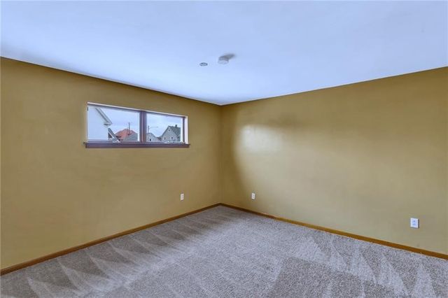 510 Franklin Ave, Vandergrift, PA 15690