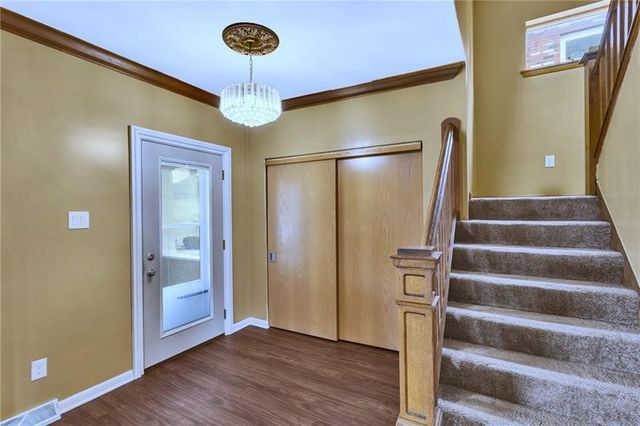 510 Franklin Ave, Vandergrift, PA 15690