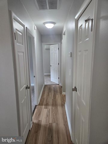 65 HAWTHORNE AVE, Martinsburg, WV 25401