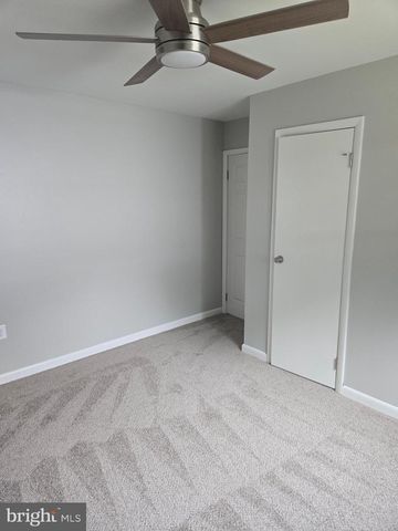 65 HAWTHORNE AVE, Martinsburg, WV 25401