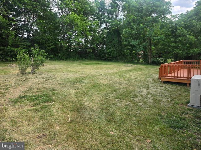 65 HAWTHORNE AVE, Martinsburg, WV 25401
