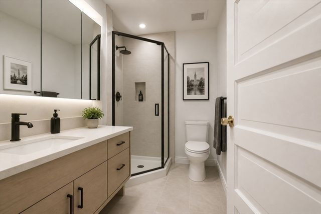 29-31 Washburn Ave 1B, Cambridge, MA 01240