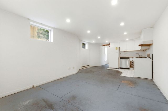 29-31 Washburn Ave 1B, Cambridge, MA 01240