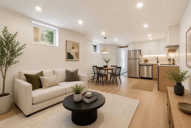 29-31 Washburn Ave 1B, Cambridge, MA 01240