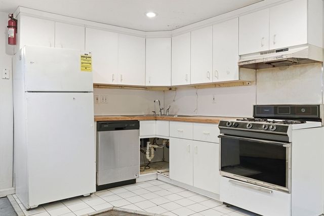 29-31 Washburn Ave 1B, Cambridge, MA 01240