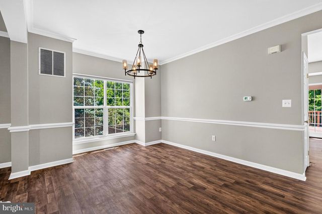 6853 HOLLOW GLEN CT, Gainesville, VA 20155
