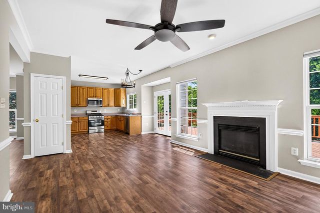 6853 HOLLOW GLEN CT, Gainesville, VA 20155