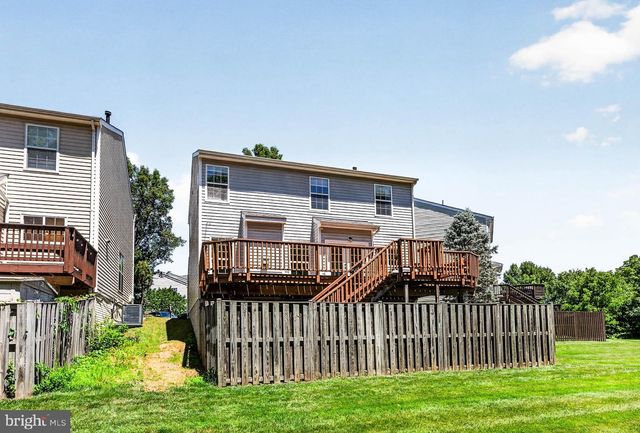 6853 HOLLOW GLEN CT, Gainesville, VA 20155