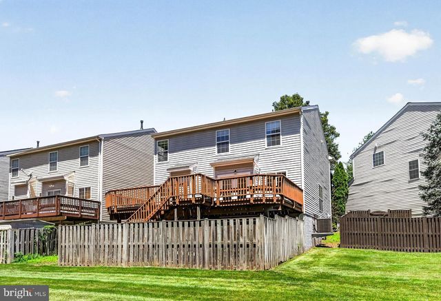 6853 HOLLOW GLEN CT, Gainesville, VA 20155