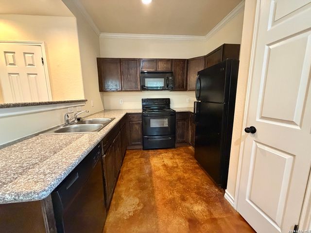 5017 Stowers Blvd, San Antonio, TX 78238