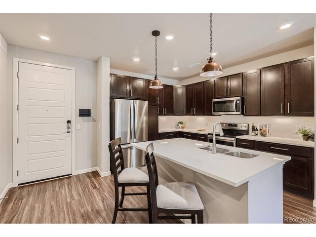 400 E Fremont Pl 206, Centennial, CO 80122