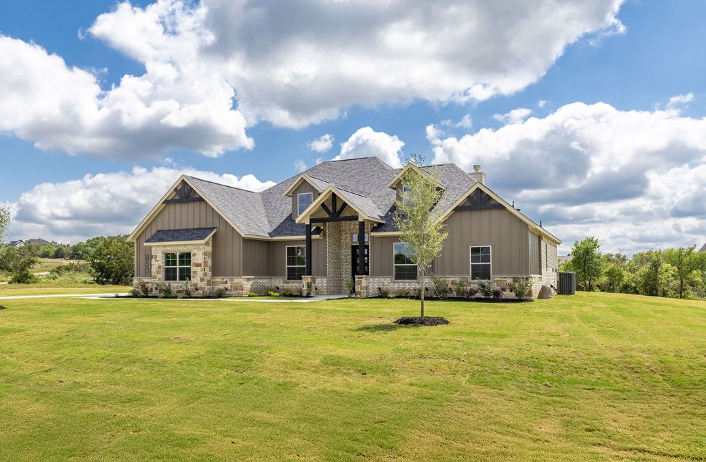853 Dog Wood Road, Weatherford, TX 76085