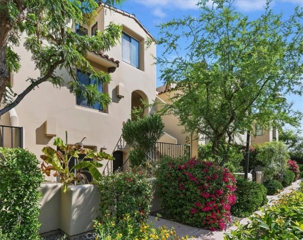 1045 Villorrio South, Palm Springs, CA 92262