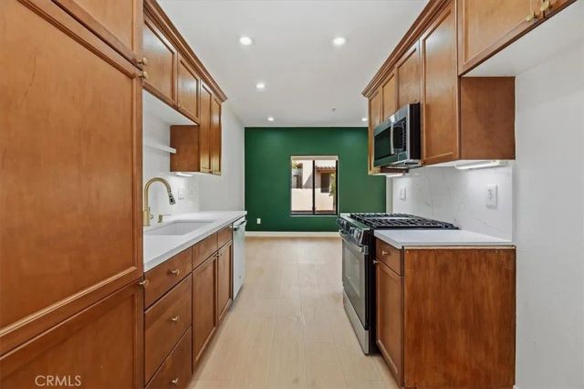1045 Villorrio South, Palm Springs, CA 92262
