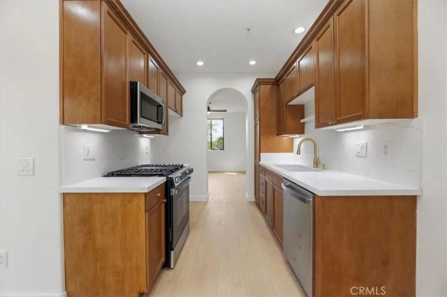 1045 Villorrio South, Palm Springs, CA 92262