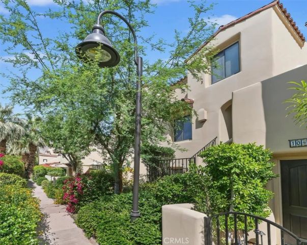 1045 Villorrio South, Palm Springs, CA 92262
