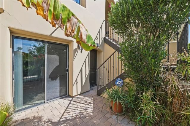 1045 Villorrio South, Palm Springs, CA 92262
