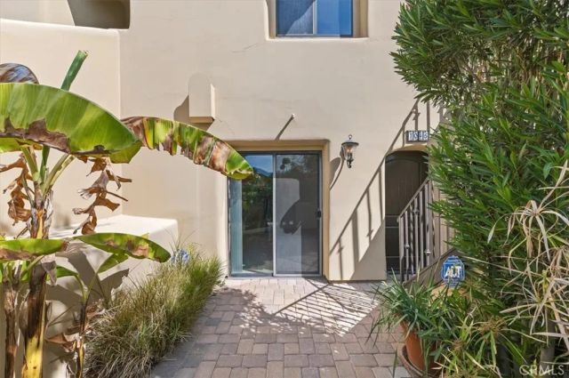 1045 Villorrio South, Palm Springs, CA 92262