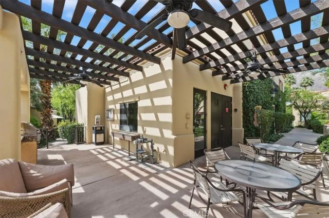 1045 Villorrio South, Palm Springs, CA 92262