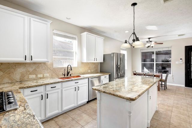 2511 Bridgestone Park Lane, Spring, TX 77386