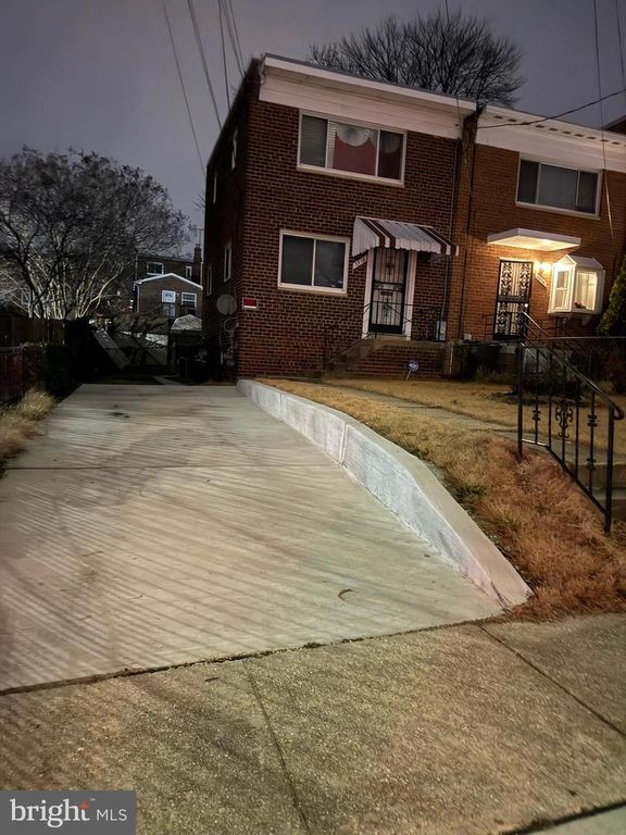 3518 MADISON ST, Hyattsville, MD 20782