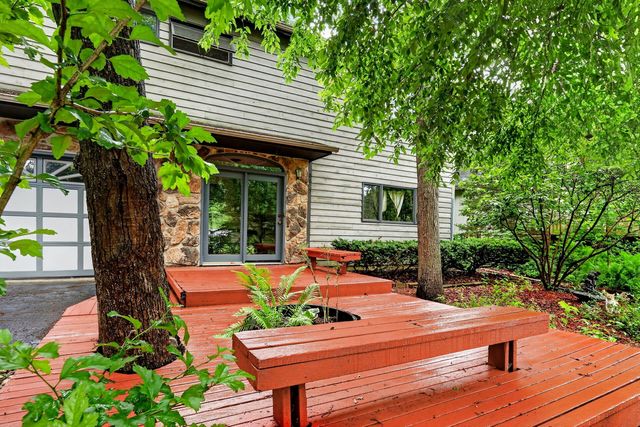 8615 Coral Road, Wonder Lake, IL 60097