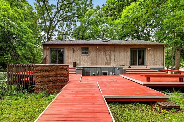 8615 Coral Road, Wonder Lake, IL 60097