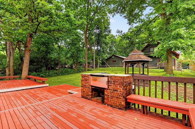 8615 Coral Road, Wonder Lake, IL 60097