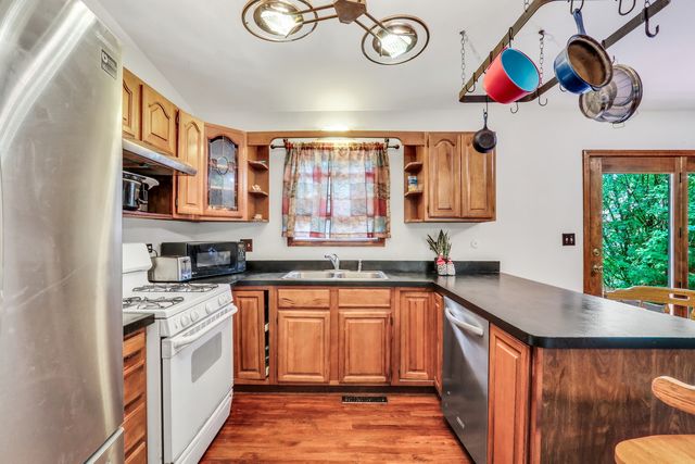 8615 Coral Road, Wonder Lake, IL 60097