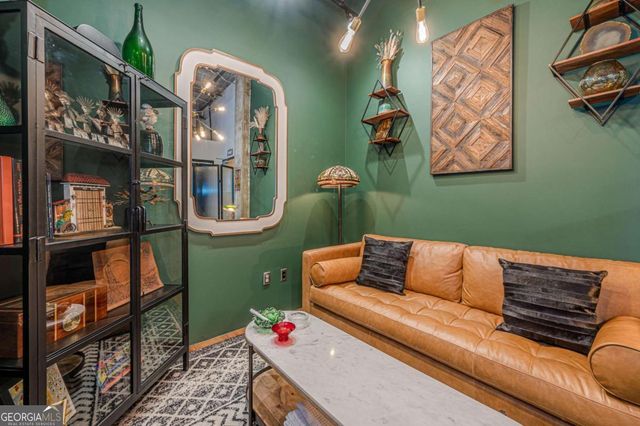 3235 Roswell Road NE 819, Atlanta, GA 30305