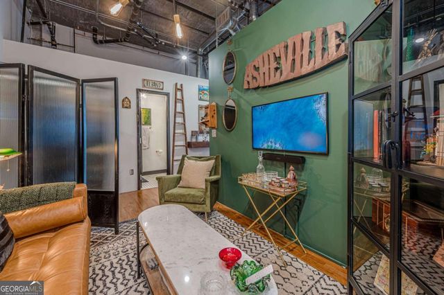 3235 Roswell Road NE 819, Atlanta, GA 30305