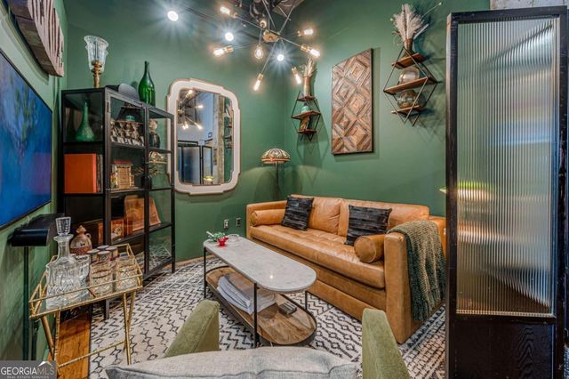 3235 Roswell Road NE 819, Atlanta, GA 30305