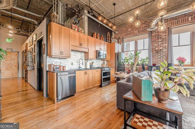 3235 Roswell Road NE 819, Atlanta, GA 30305