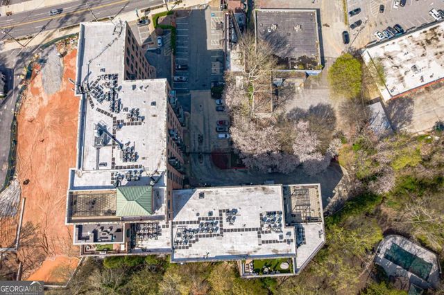 3235 Roswell Road NE 819, Atlanta, GA 30305