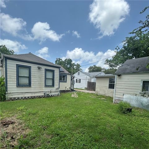 438 Breckenridge Dr, Corpus Christi, TX 78408