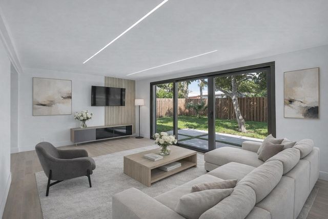 1257 NW 4th Street, Boca Raton, FL 33486