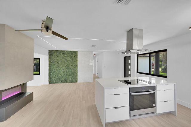 1257 NW 4th Street, Boca Raton, FL 33486