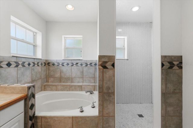 1503 AUBURN OAKS BOULEVARD, Auburndale, FL 33823
