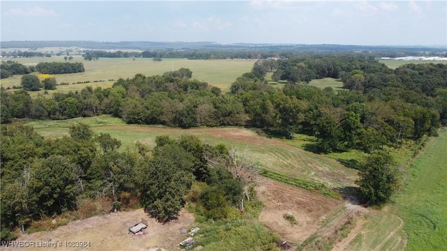 8979 Grand Prairie Road, Charleston, AR 72933